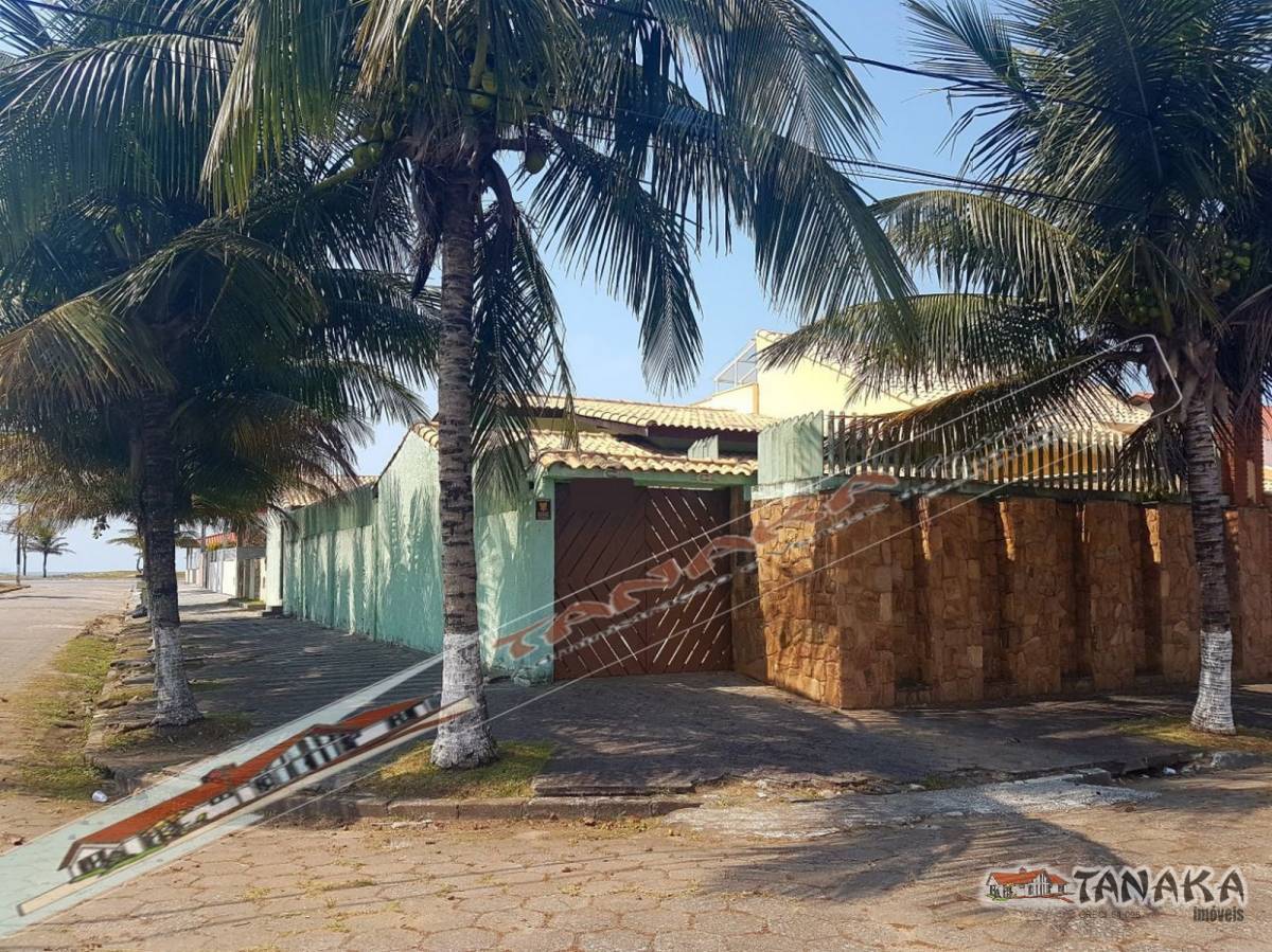 Casa em Peruíbe - Tanaka Imóveis