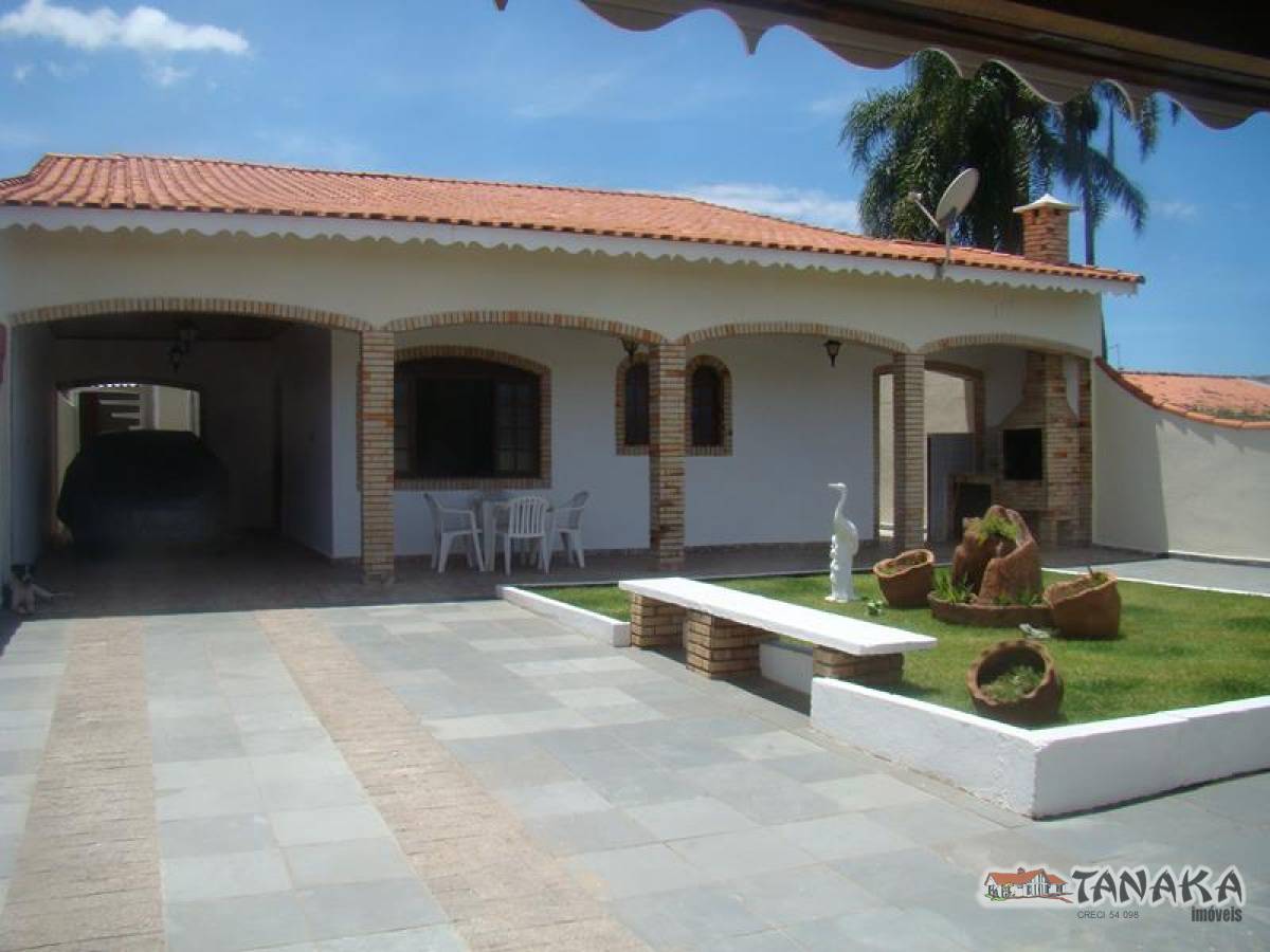 Casa em Peruíbe - Tanaka Imóveis